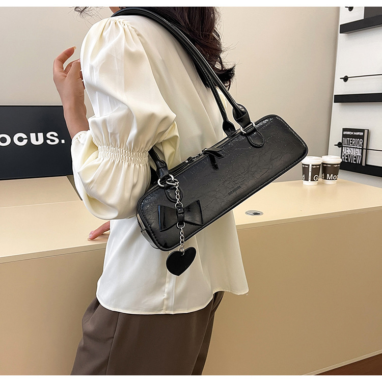 Texture and Western Style Small for Women 2024 New Versatile Single Shoulder Underarm French Niche Design Stick Bag_voghion.com