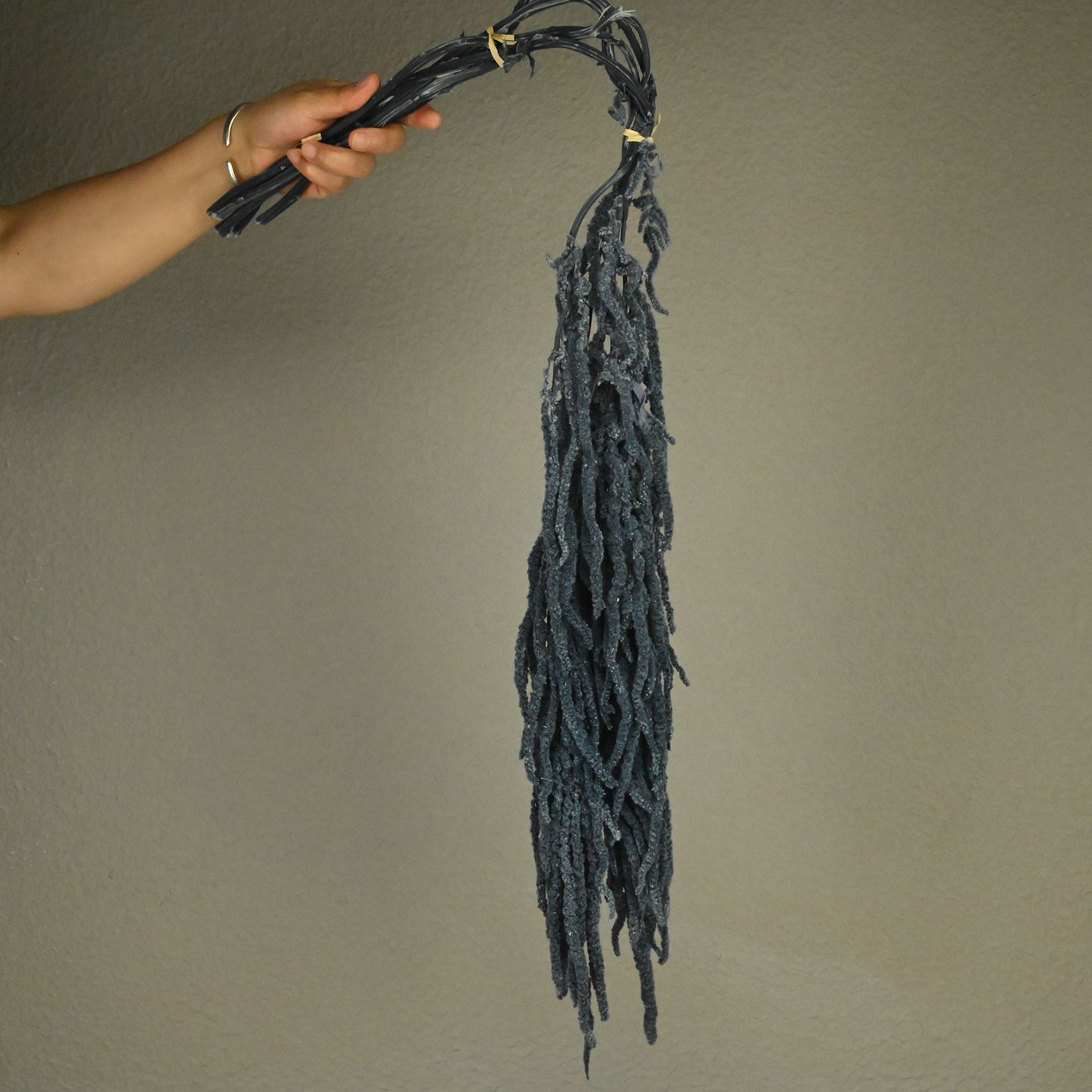 Flores fantasmas colgantes de arroz flor inmortal Juliet Amantes lágrimas colgantes de flores de decoración de bodas flores verdaderas