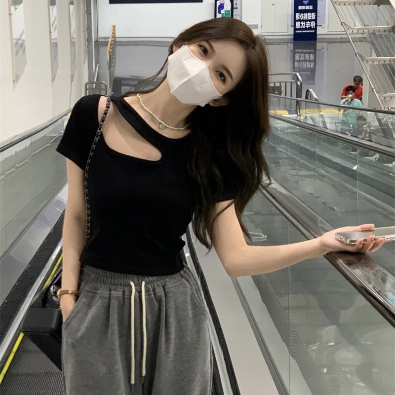Women's Slim Fit Off Shoulder Perforated T-shirt For Summer Wear_voghion.com