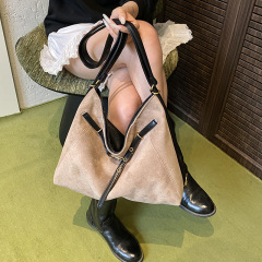 麂皮绒包包女大容量2025新款秋冬休闲单肩斜挎通勤托特包双肩背包