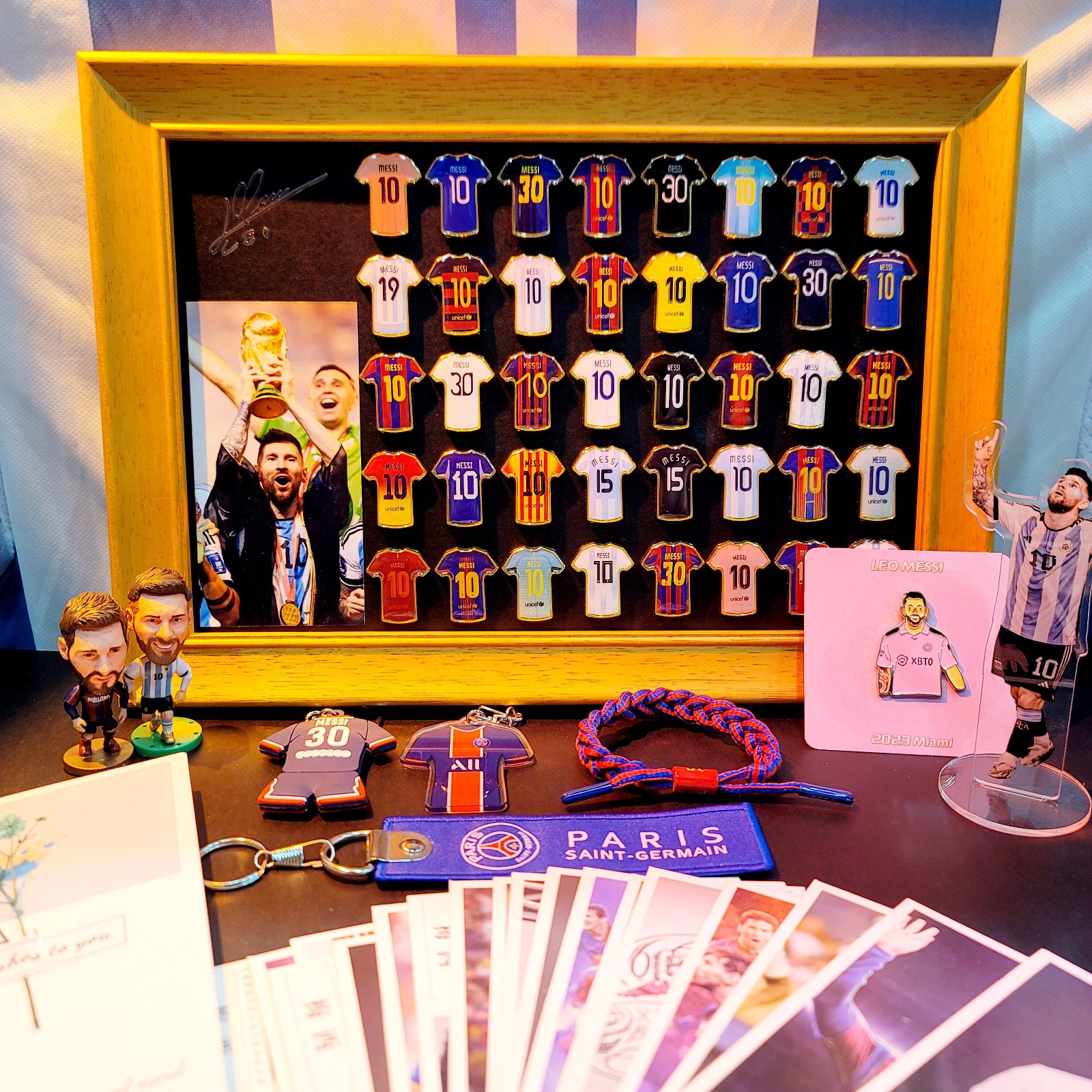 Messi Ronaldo camiseta insignia marco de madera sólida recuerdos de fútbol hechos a mano alrededor del cumpleaños del novio Regalo del festival de Qixi image 21