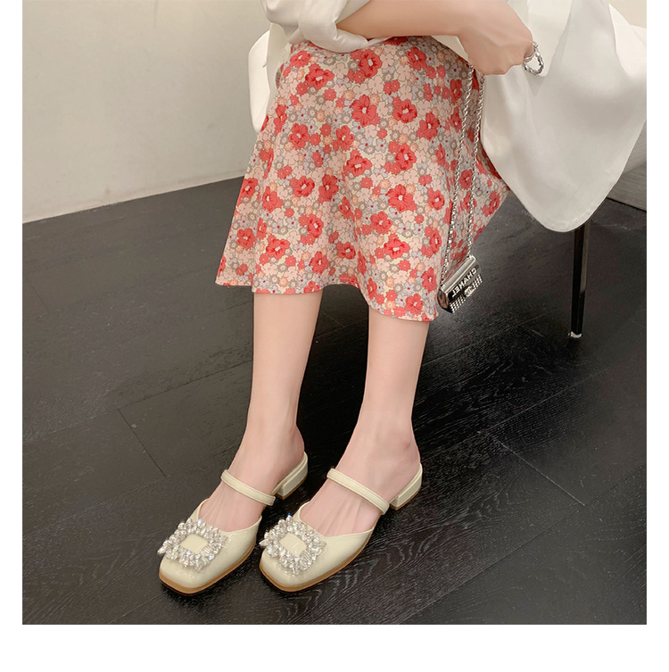 Grape Mom with the same style 2023 spring new sexy sandals and slippers women flash diamond shallow mouth square head flat half drag sandals women_voghion.com