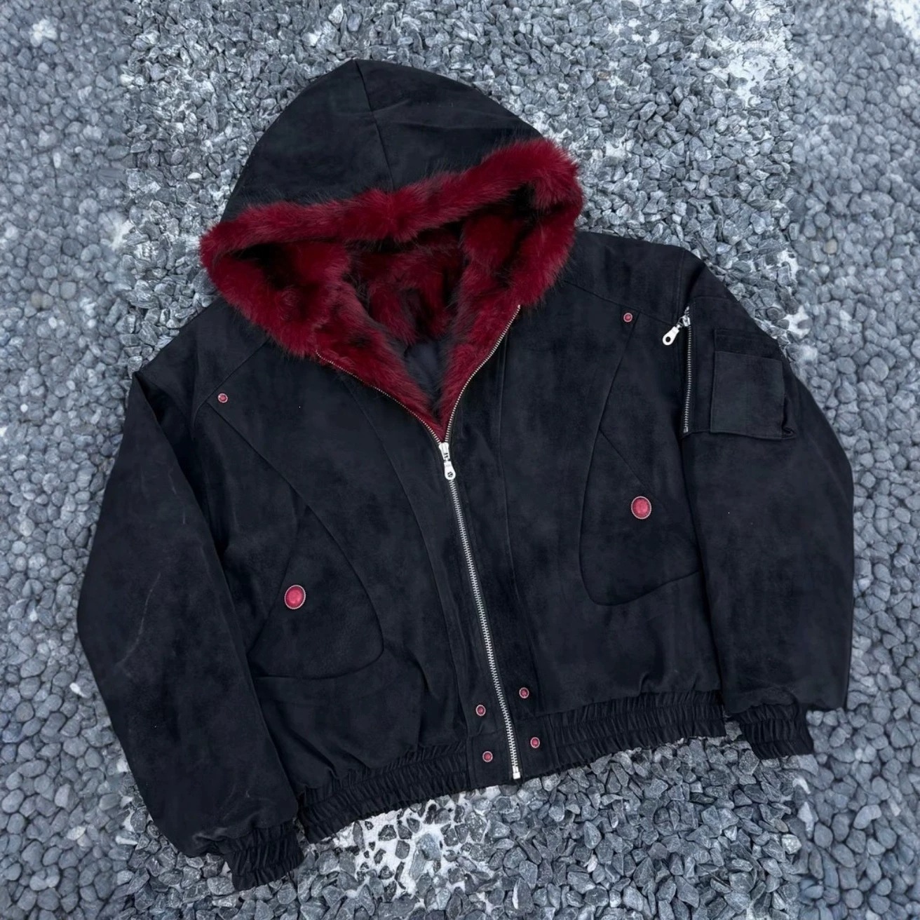 2026 Winter American-Style Distressed Hooded Burgundy Cotton-Padded Jacket with Fur Collar, Short and Wide-Size Zipper Jacket