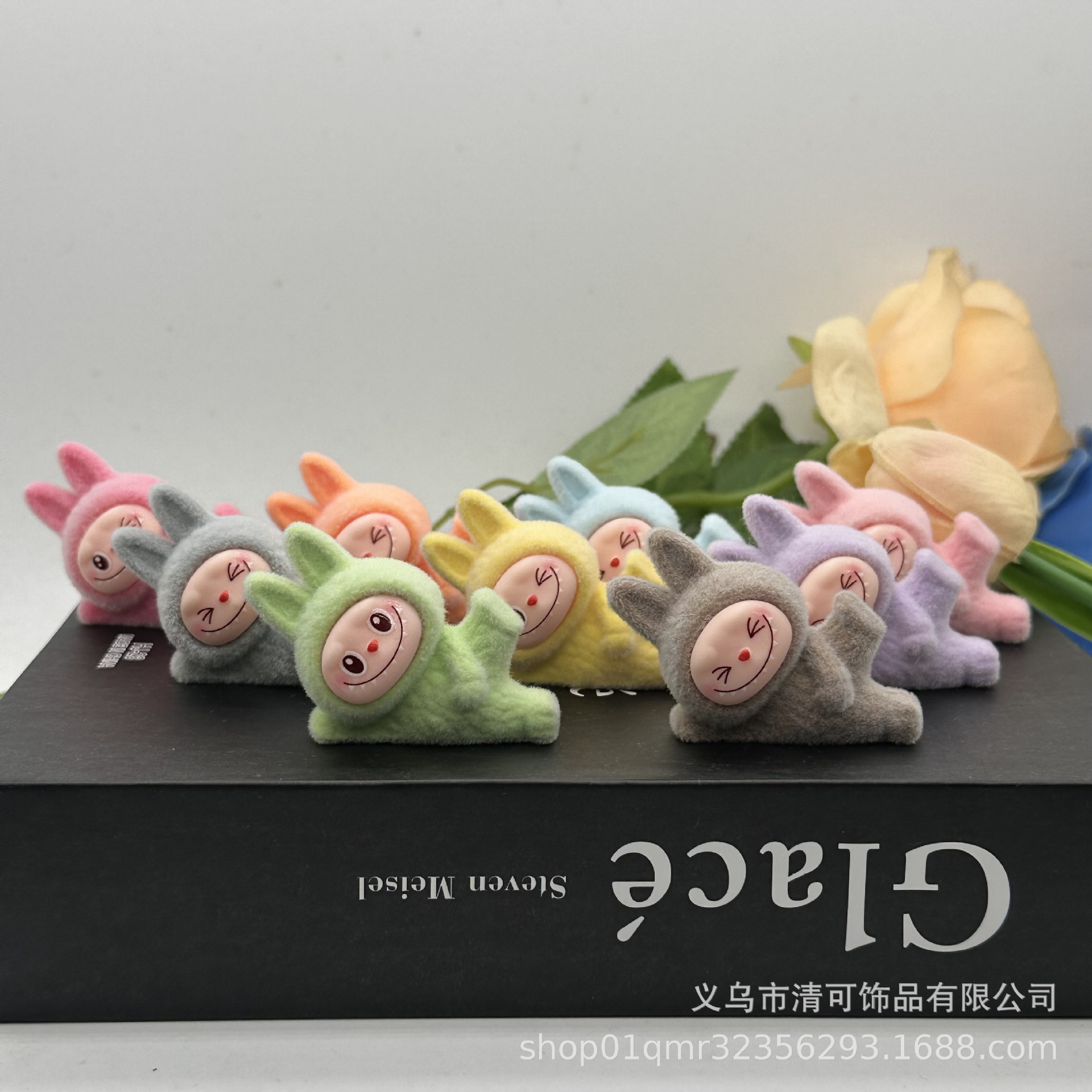 卡通高颜值新款植绒瑜伽布布2惊喜盲盒款式丰富躺握姿势精美摆件