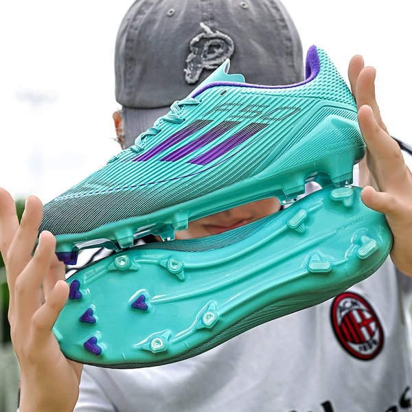 JF50 moon colored spikes