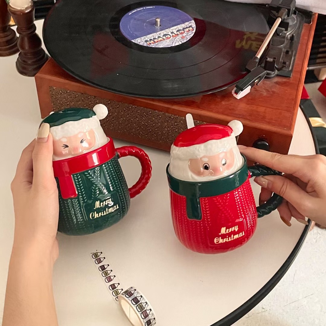 Personalidad creativa Navidad vieja Taza de cerámica con tapa cuchara Oficina taza de consumición muñeca de dibujos animados taza de café