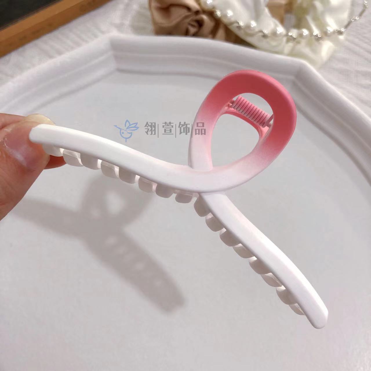 깃발 11개