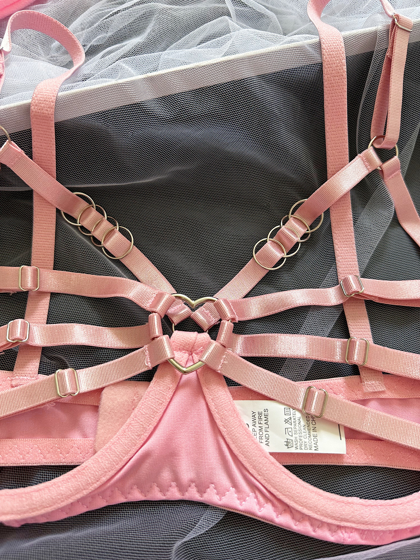 Vêtements pour femmes Nouvelle tenue révélatrice de poitrine Sexy Hollow Bunny Girl Jeu de rôle Ensemble de lingerie érotique Ensemble de 5 pièces_voghion.com