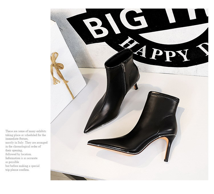 Smal klack med hög klack och dragkedja i sidan, spetsiga rhine-borrstövlar för kvinnor_voghion.com