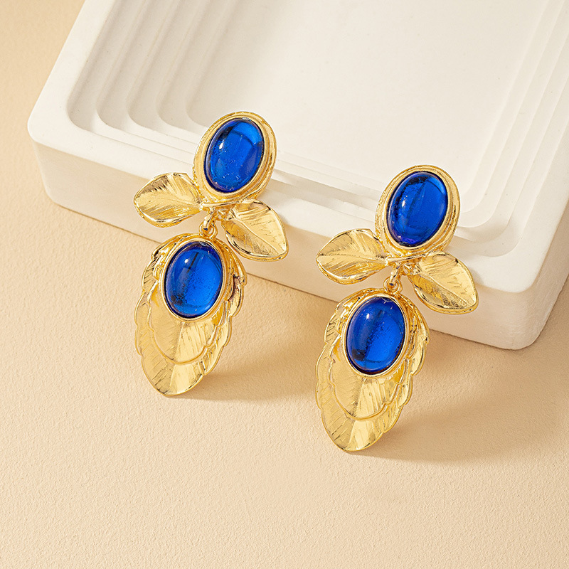 19g Weight Ear Studs Classification 1 Pair Quantity Holiday Occasion Alloy Material Oval Pattern Women's Gender Inlay Design Retro Style 1 Pair Retro Oval Inlay Alloy Ear Studs 9