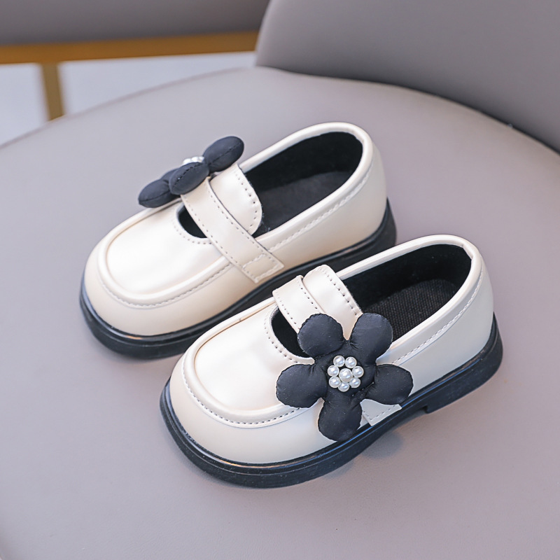 Zapatos de cuero pequeños para niña, zapatos de princesa de estilo preppy, planos de flores para niña pequeña y mediana, otoño 2024