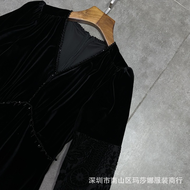 轻奢高级感连衣裙春秋新款宽松显瘦洋气网纱拼接醋酸丝绒长袖裙子|undefined