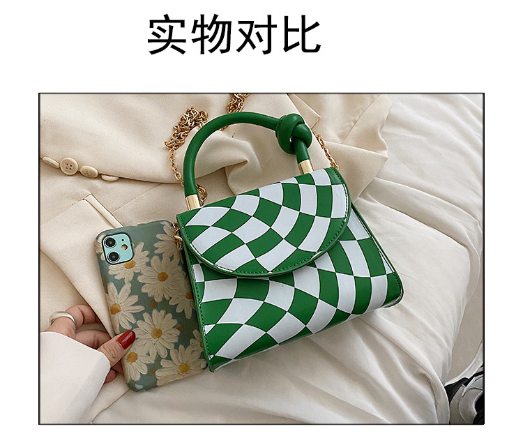 Women's 2022 New Plaid Small Square Bag Chain Messenger Bag 19*15*9cm display picture 20