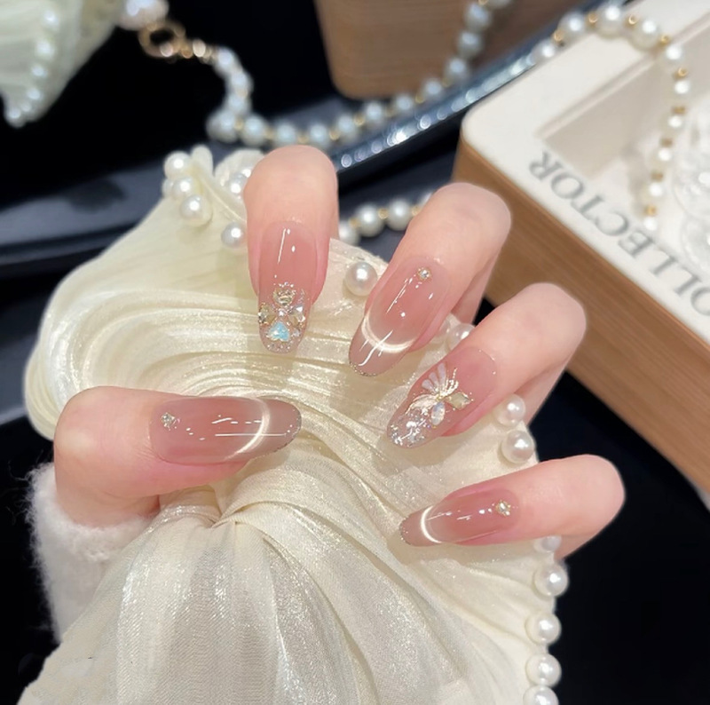 【Flower Language Butterfly】Purely Handmade Wearable Nails with a Luxurious Feel, Featuring Diamonds, High-End Appearance, and a Whitening Effect, Wearable Pure Handmade Nail Patches