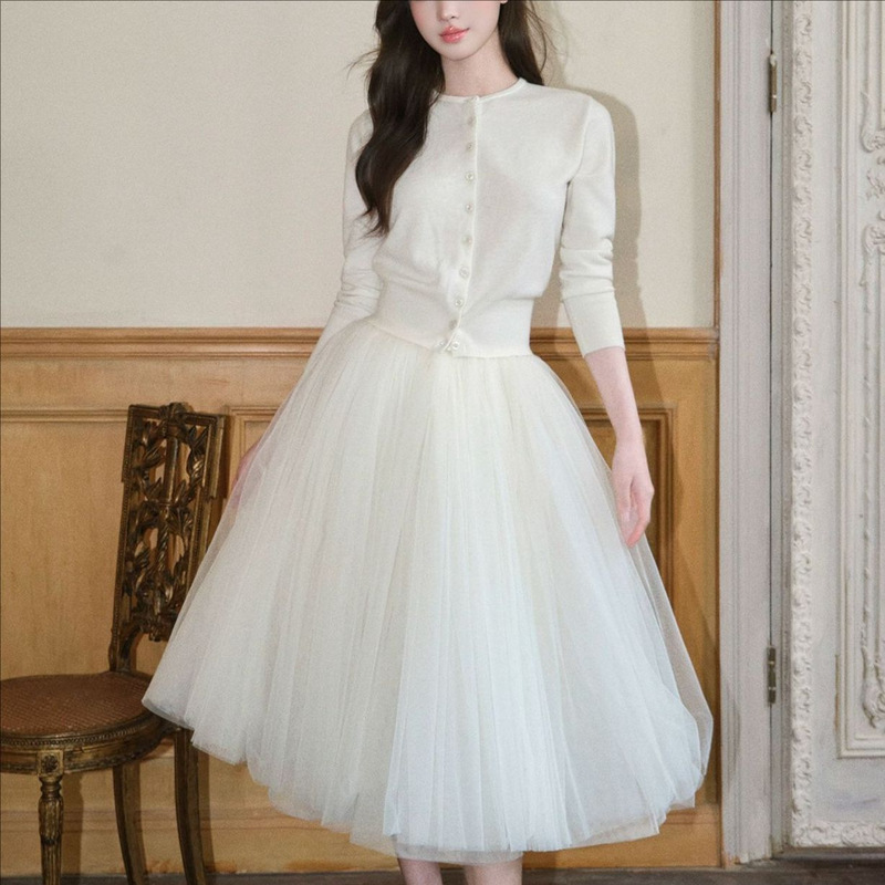 Avenemet/Wool Long-Sleeved Round Neck Sweater Merino Pure Wool Slim Warm Top Cardigan Women's Autumn