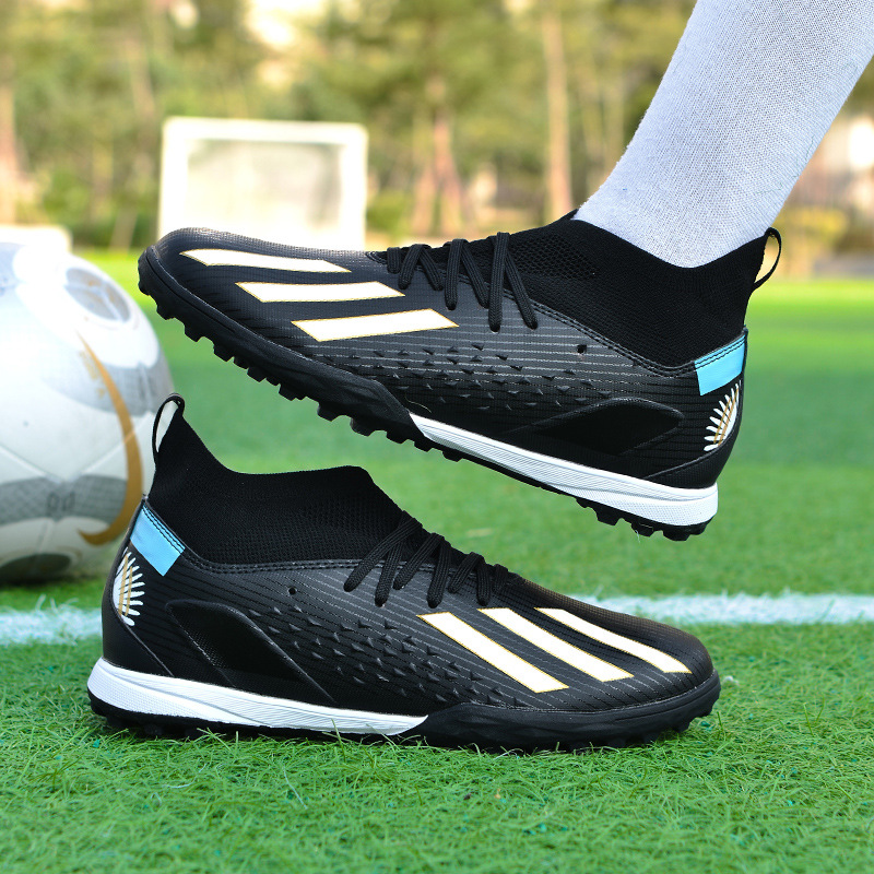 Черные сломанные ногти