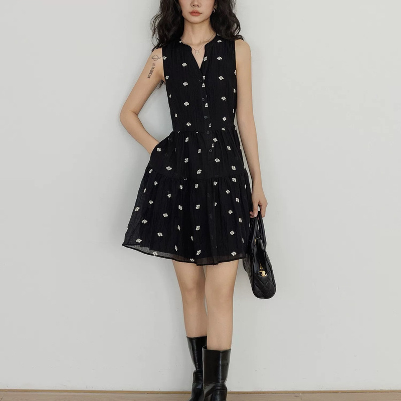 Summer Embroidered Tencel Vest Dress for Women, Sleeveless Casual 2026 New Style Slimming French Resort Style Dress Summer Embroidered Tencel Vest Dress for Women, Sleeveless Casual 2026 New Style Slimming French Resort Style Dress