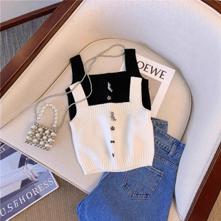 �Ը����wС��ᘿ�����Ů�⴩�e�¶̿�������ð�ɫ���o���ļ�