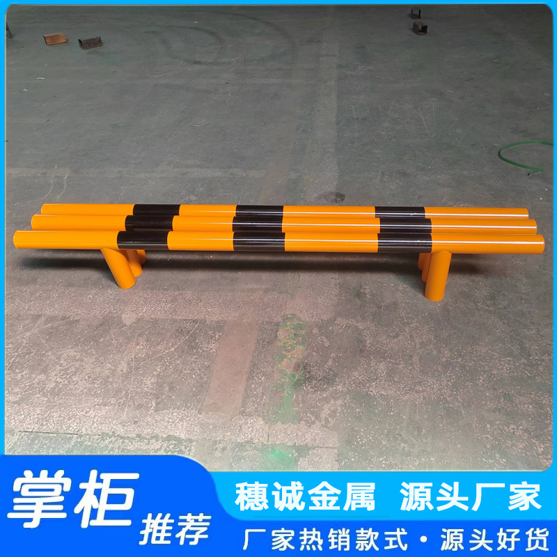 厂家批发钢管警示柱防撞柱道口警示柱m型铁管立柱法兰立柱