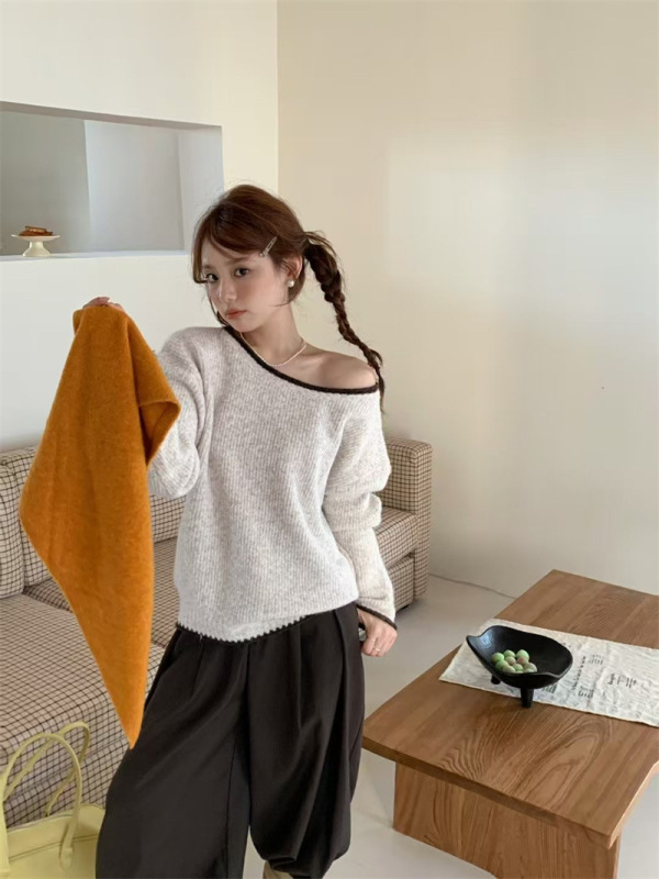 韩系撞色一字领毛衣女2025秋冬新款小众纯欲风设计感漏肩针织上衣|undefined