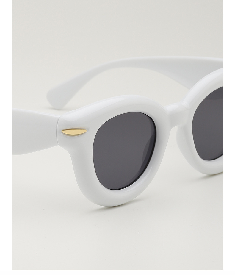 60g Weight Full Frame Glasses Structure Sunglasses Classification PC, UV400 Protection Lens Material Square Glasses Style Outdoor, Travel Occasion Solid Color Pattern All Seasons Season Unisex Gender Streetwear Style Streetwear Solid Color PC UV400 Protection Square Full Frame Women's Sunglasses 23