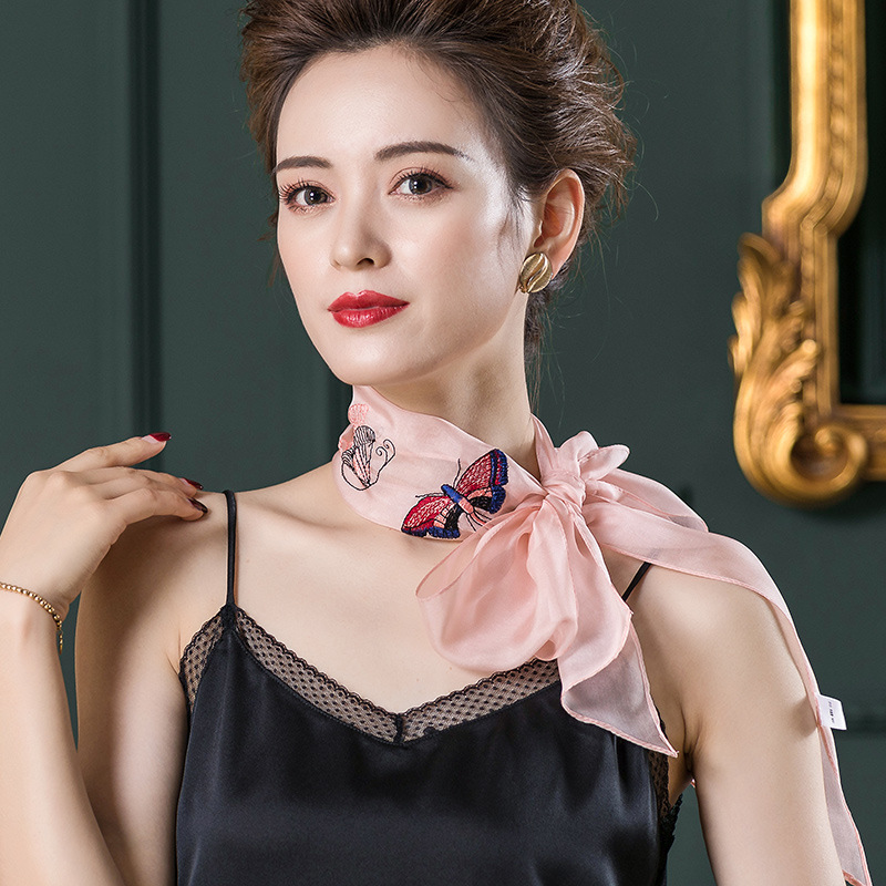 연꽃 뿌리 전분 (나비)