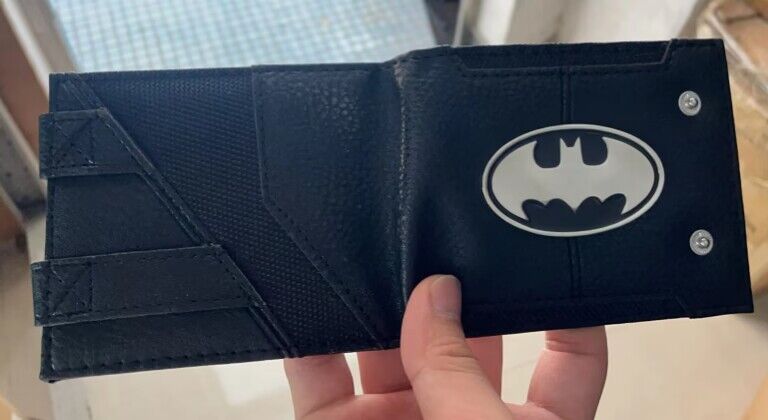 Superhéroes Deadpool Wolverine bolso de metal logo corto bolso de hombres y mujeres bolso de cambio de los Vengadores