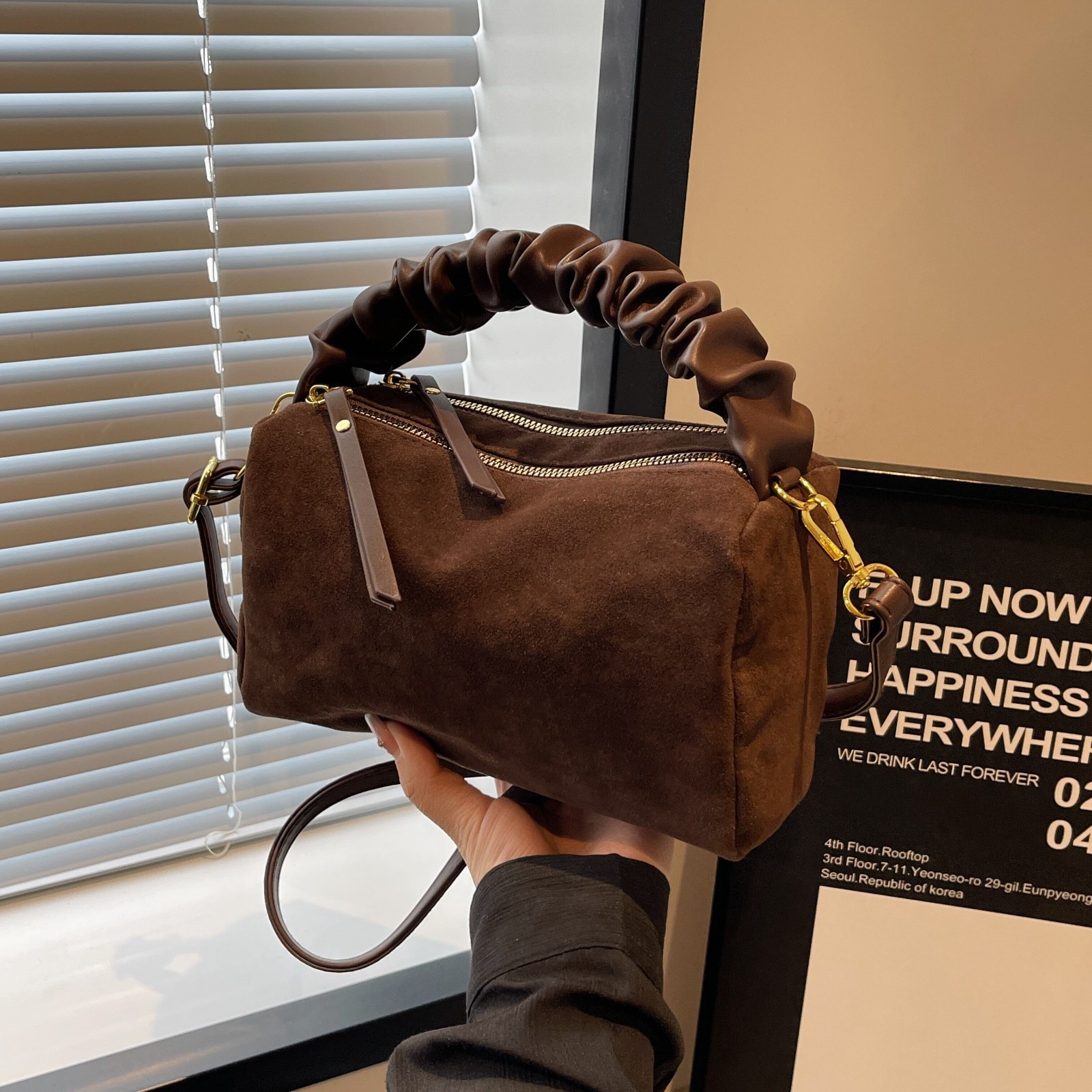 Meilad mochila de peluche 2024 otoño y invierno moda versátil bolsas de almohada de gran capacidad de transporte de hombro mochila