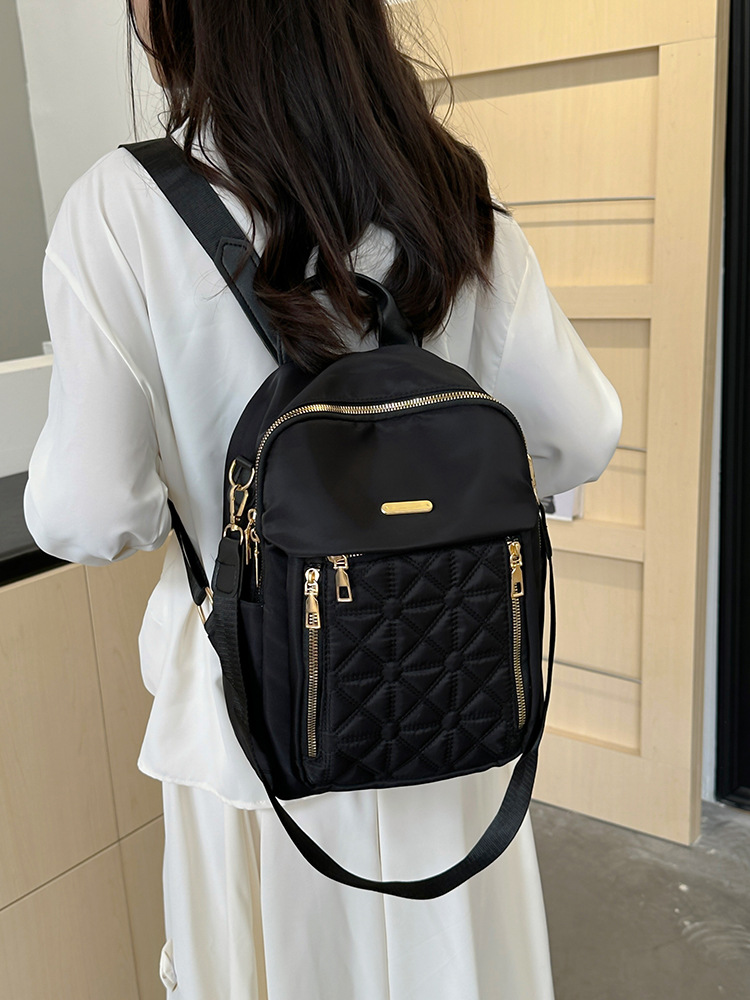 2025 New Waterproof Large-Capacity Fashionable Versatile Backpack Casual Lightweight Trendy Female College Student Commuter School Bag