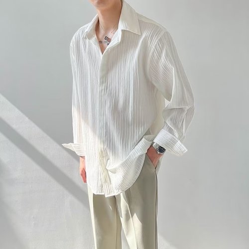 Spring and Autumn Striped Shirt for Men: Designer-Approved Niche Top in Light Mature Style—Fashionable, Slimming, and Perfect for Formal or Professional Attire