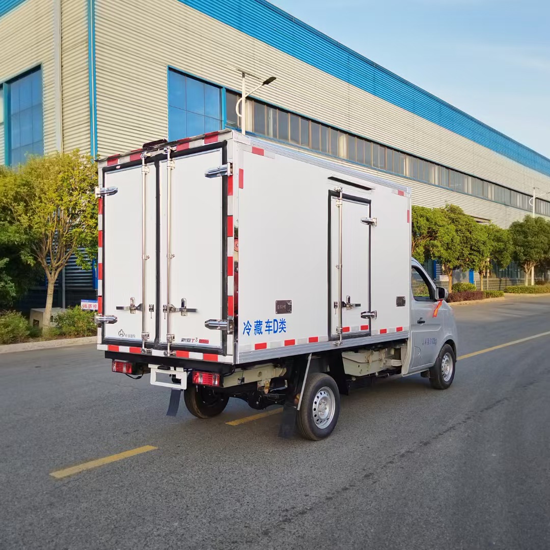 长安跨越王2.6米冷藏车 适用市区冷链运输 可送货上门