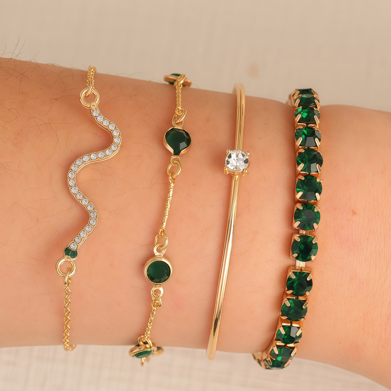 Fashionable Retro High-End Style Inlaid with Emerald Green Rhinestones Small Snake Bracelet Set, Cross-Border Hot-Selling Alloy Bracelet Set Fashionable Retro High-End Style Inlaid with Emerald Green Rhinestones Small Snake Bracelet Set, Cross-Border Hot-Selling Alloy Bracelet Set