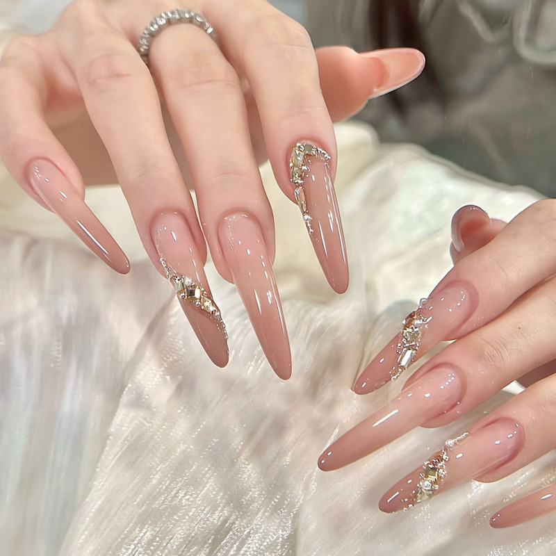 Mom's Natural Nude Color, Sparkling Long-Lasting, Gentle and Versatile, Pure and Alluring Vibe, Brightening Effect, Ready-To-Wear Nail Stickers
