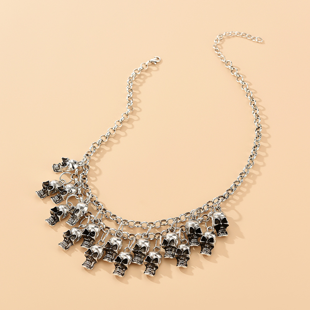 2021 New Exaggerated Hip Hop Halloween Metallic Retro Skull Double Short Necklace