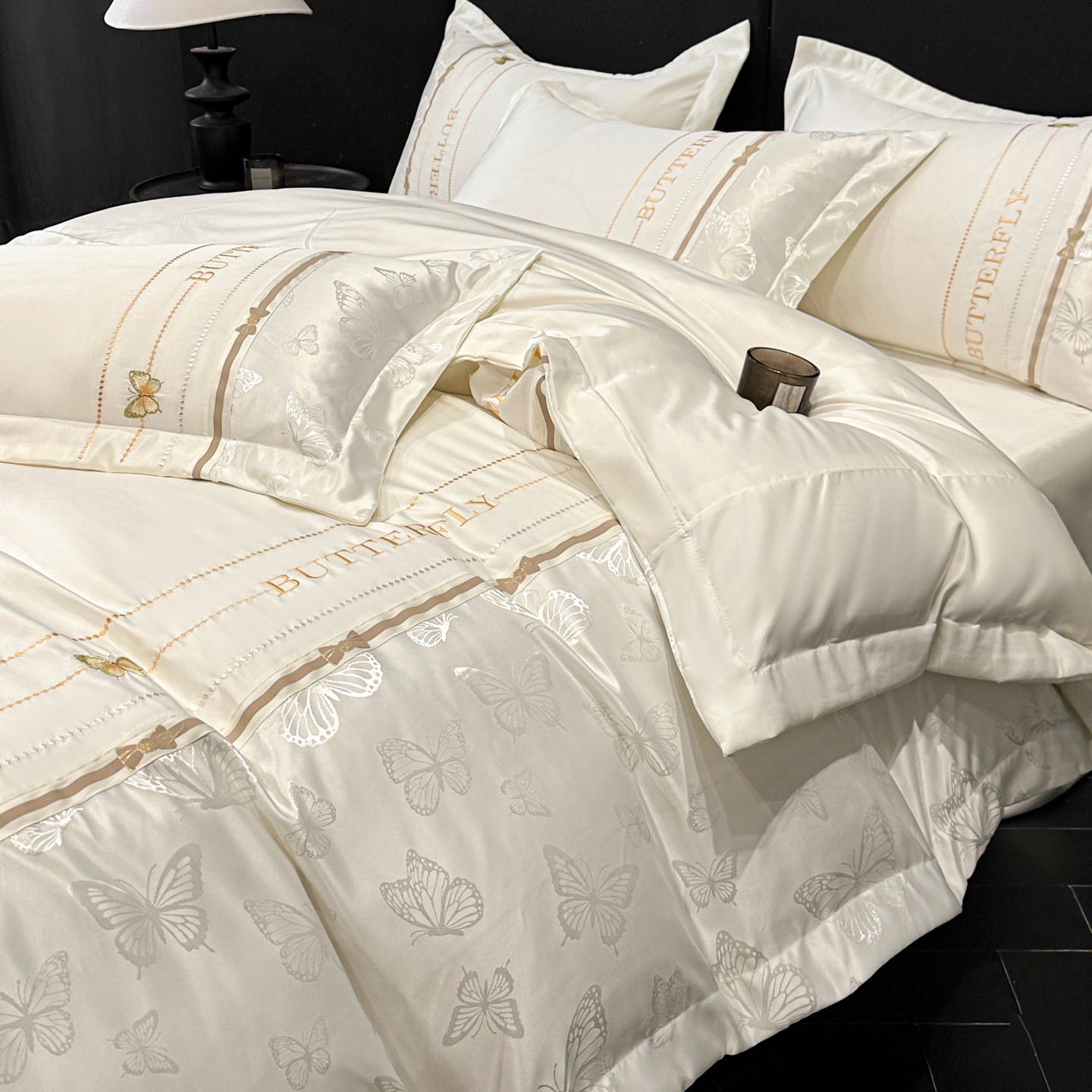 Silk Bedding Set Jacquard Washed Silk Four-piece Bed Linen_voghion.com
