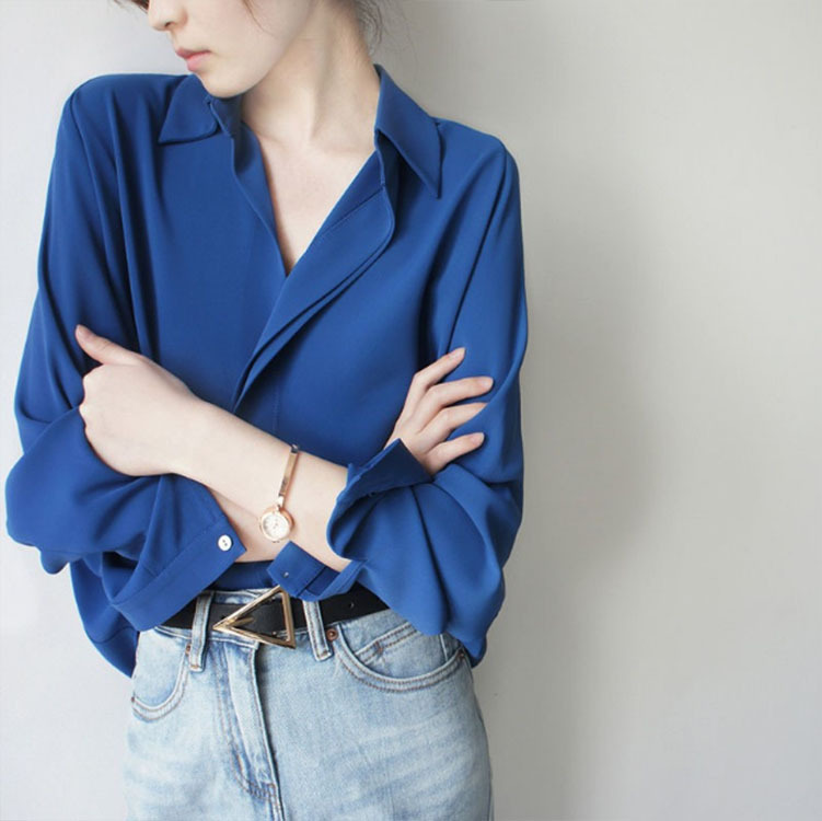 2026 Royal Blue Asymmetric V-Neck Heavy-Duty Long-Sleeve Shirt with a Unique Design, Stylish and Chic