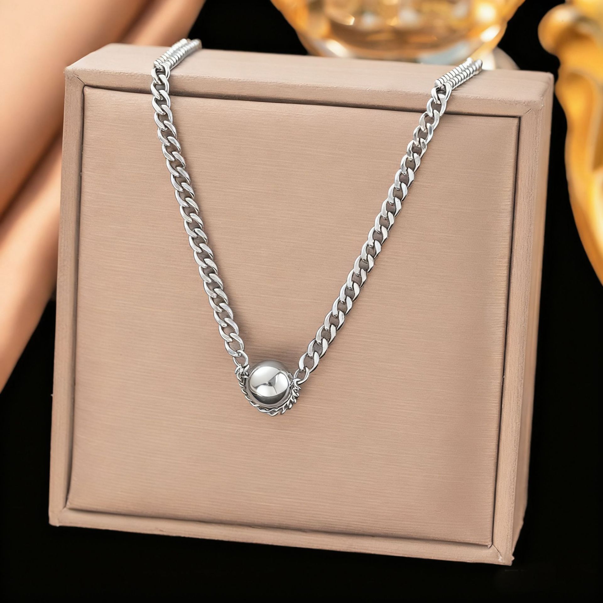 Pulsera de Acero de Titanio de Dongguan, Estilo Europeo y Americano, Diseño de Doble Cadena con Cuchillas, Exagerada, Hip-Hop, para Otoño e Invierno, No se Destiñe, para Mujer