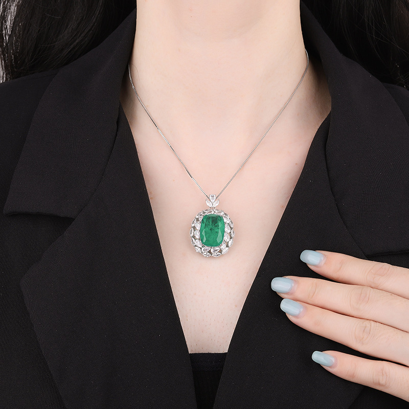 Zhuang Sheng joyería fondo de cobre chapado en oro artificial Esmeralda palaiba temperamento colgante grasa cuadrado piedra principal 13*18