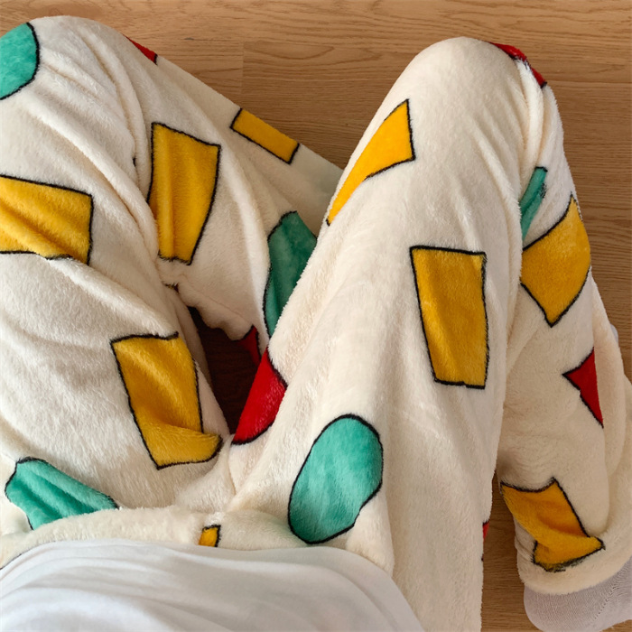 2025 otoño y invierno de flanela de dibujos animados pantalones de pijama individuales gruesos calentados pantalones caseros lindos pantalones