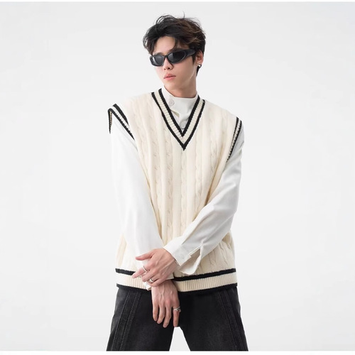 Preppy Style V-Neck Knitted Vest for Men—Autumn/Winter American Vintage Loose Sleeveless Sweater Vest, Pullover Waistcoat, and Jacket