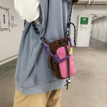 �����p��С����Ů���ֵײɫ���eб���ͽ����ɽ�֙C���ճ�ˮ�ذ�