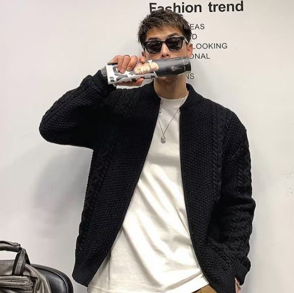 Suéter grueso de otoño e invierno japonés, suéter de punto suelto de tendencia coreana para hombres, abrigo de suéter perezoso estilo de invierno ins Hong Kong