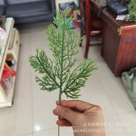 仿真植物仿真松针枝圣诞树圣诞圈圣诞工艺装饰PE松枝配件大量批发