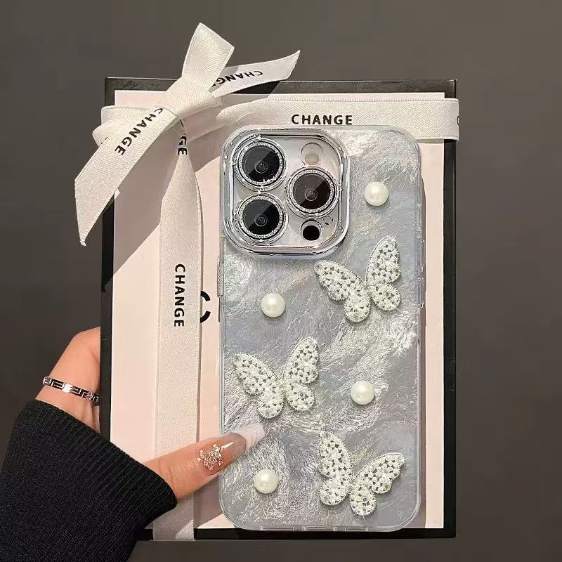 Ligero lujo ins tridimensional perla mariposa aplicable iphone15 funda para teléfono móvil 13/14 Apple 16ProMax pulsera mujer