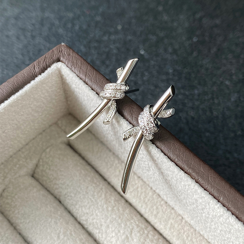 t家繩結耳釘女V金玫瑰金交織纏繞鑲鑽甜美仙女風扭結耳釘耳飾個性