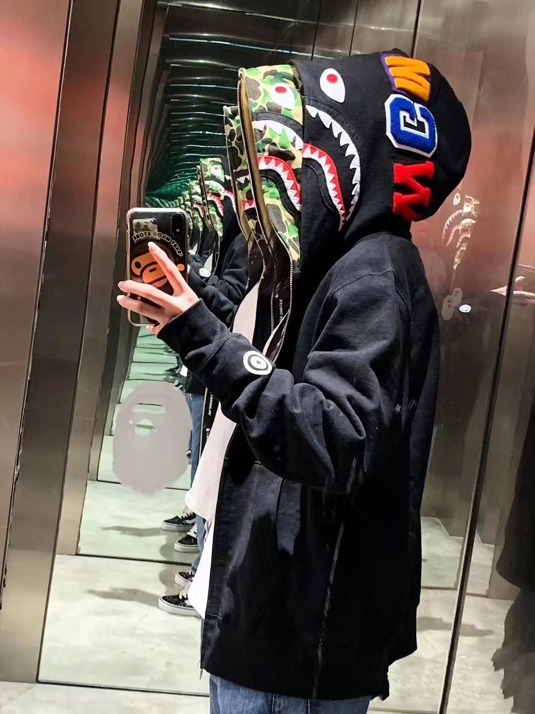 猿人APE サメと虎の頭刺繍入り迷彩柄ダブルハットスウェットシャツ メンズ ゆったりカーディガン ジップアップフード付きジャケット 夜光