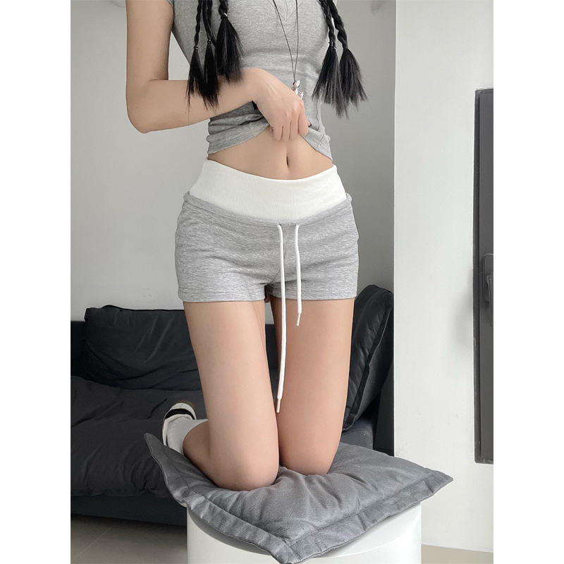 회색