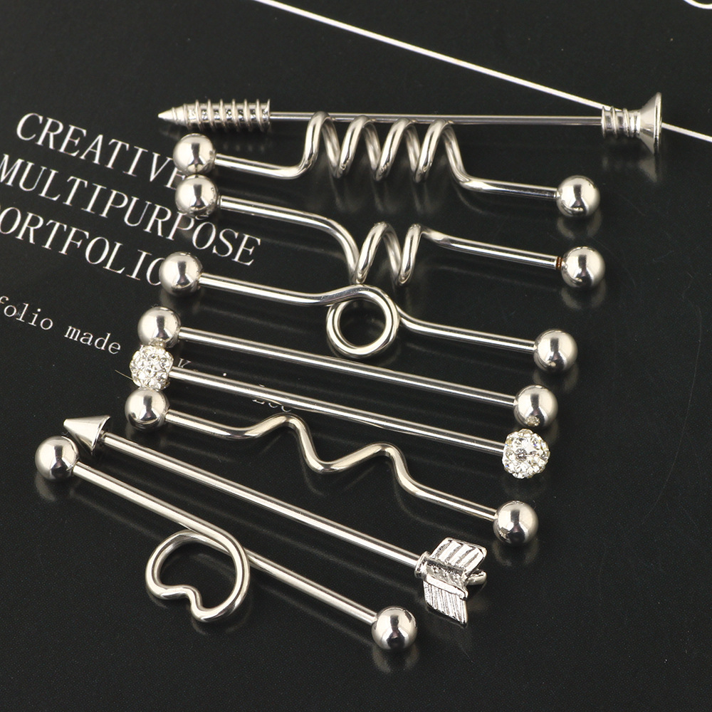 16G labret stud size and finish detail