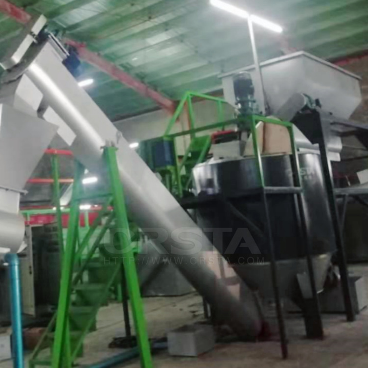 福建矿泉水瓶碎料去油清洗机，PET矿泉水瓶热水清洗设备