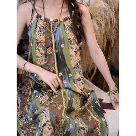 波西米亚甜美花卉印花吊带长裙女云南大理度假民族风连衣裙超仙夏